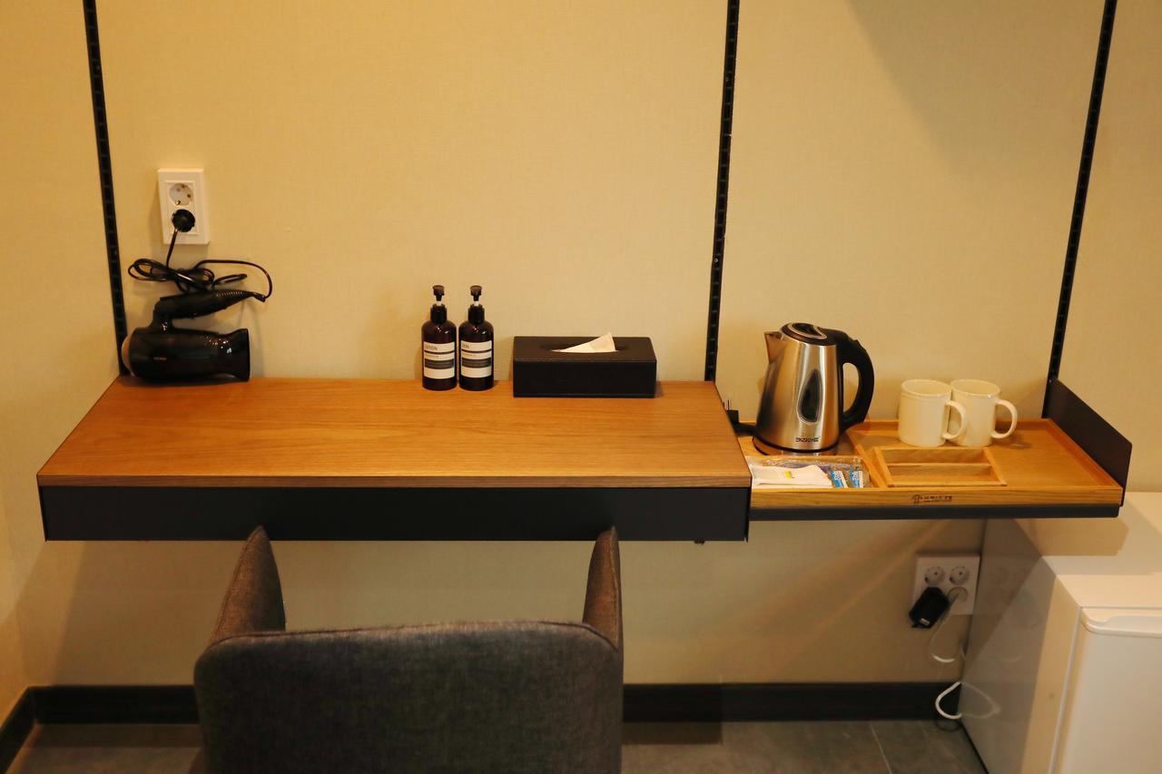 The First Hotel Changwon Dış mekan fotoğraf