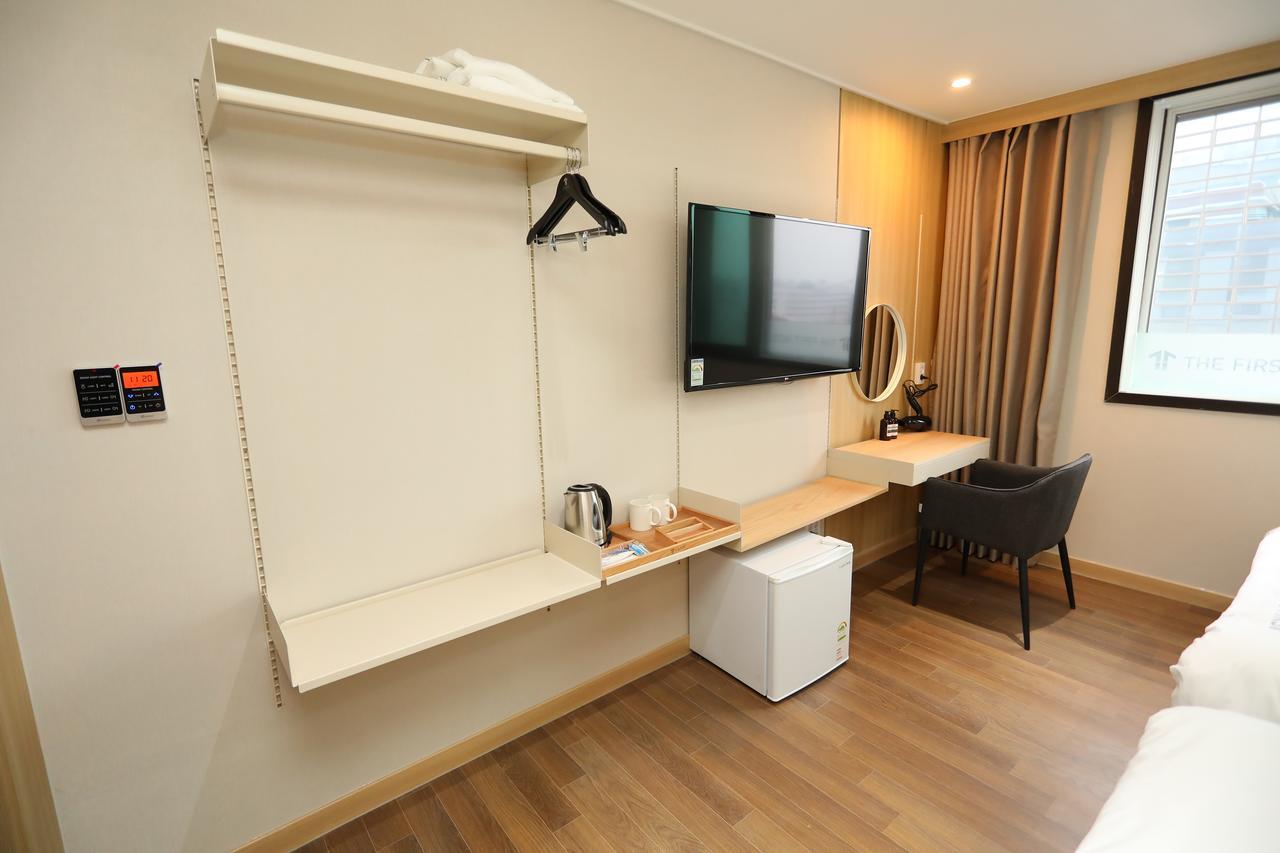 The First Hotel Changwon Dış mekan fotoğraf